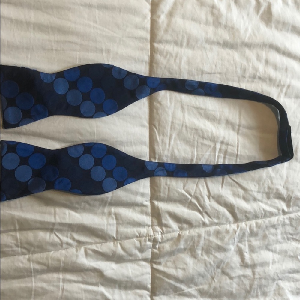 Michael Kors bow tie